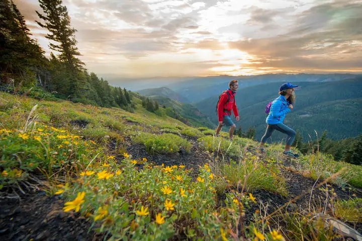 hikers on ridge in snowmass colorado