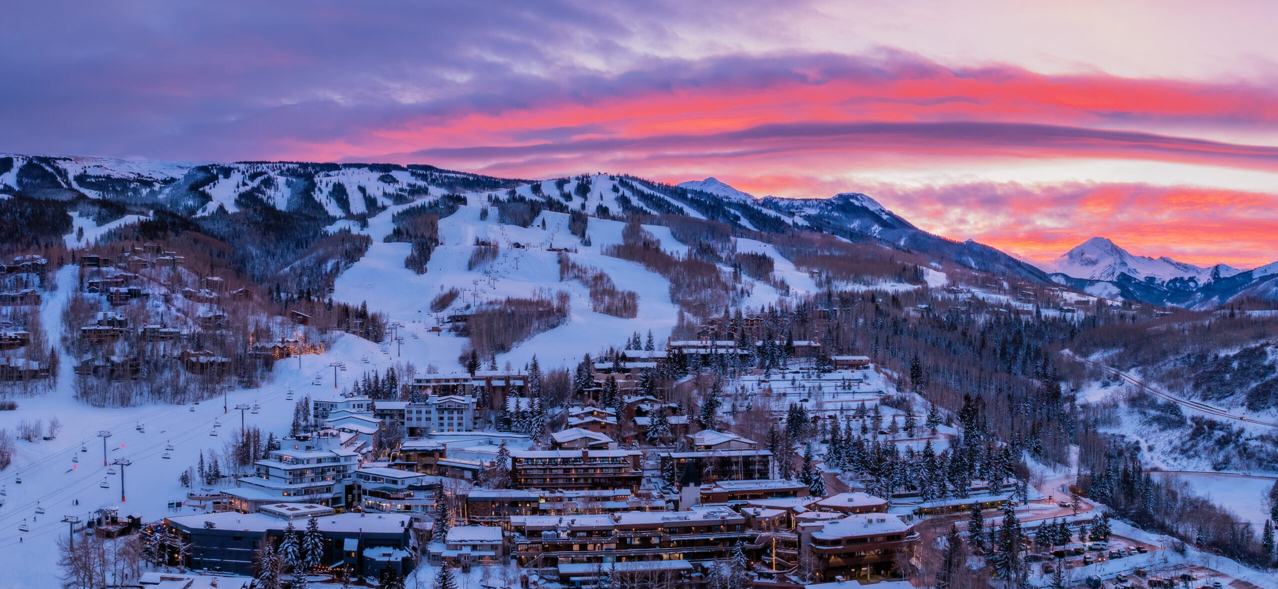 Snowmass, aerial
default